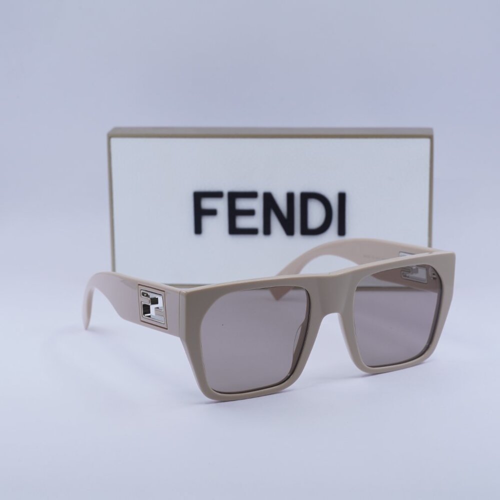 Final Price! Fendi FE40124I 57E Sunglasses - Picture 6 of 8